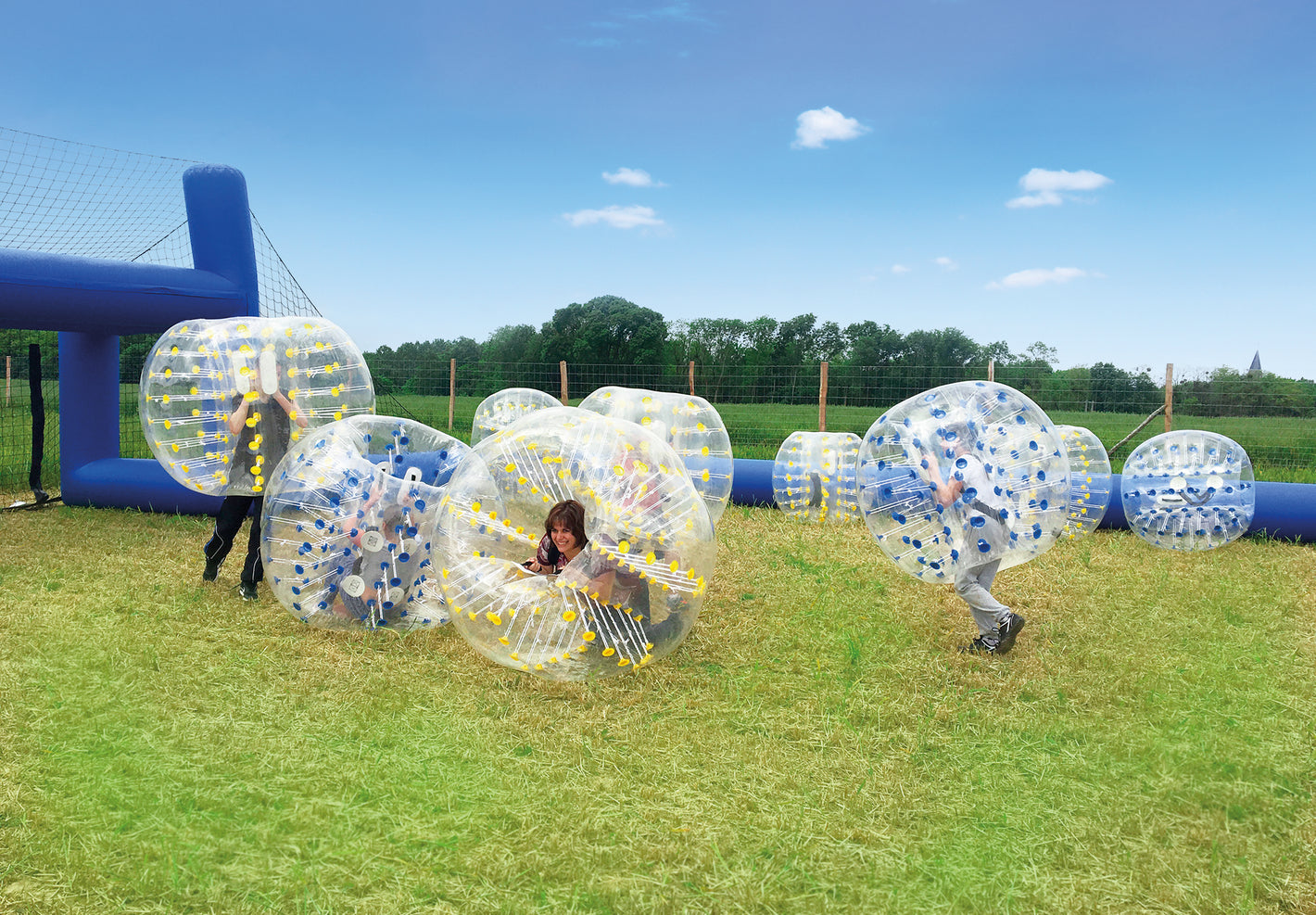 Une entrée au bubble foot et au laser game + une boisson chez Jumping Forest