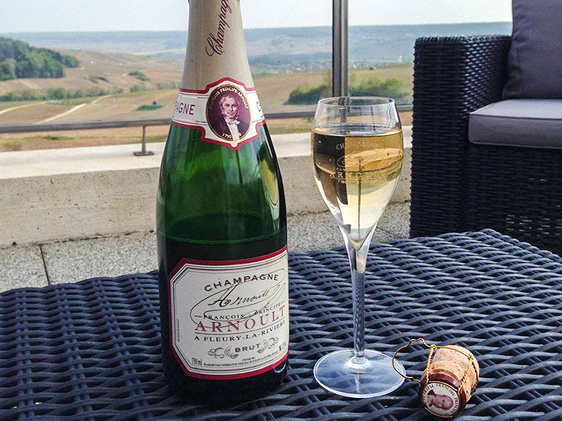 Dégustation de champagne une découverte de produits régionaux chez Champagne François-Principe Arnoult