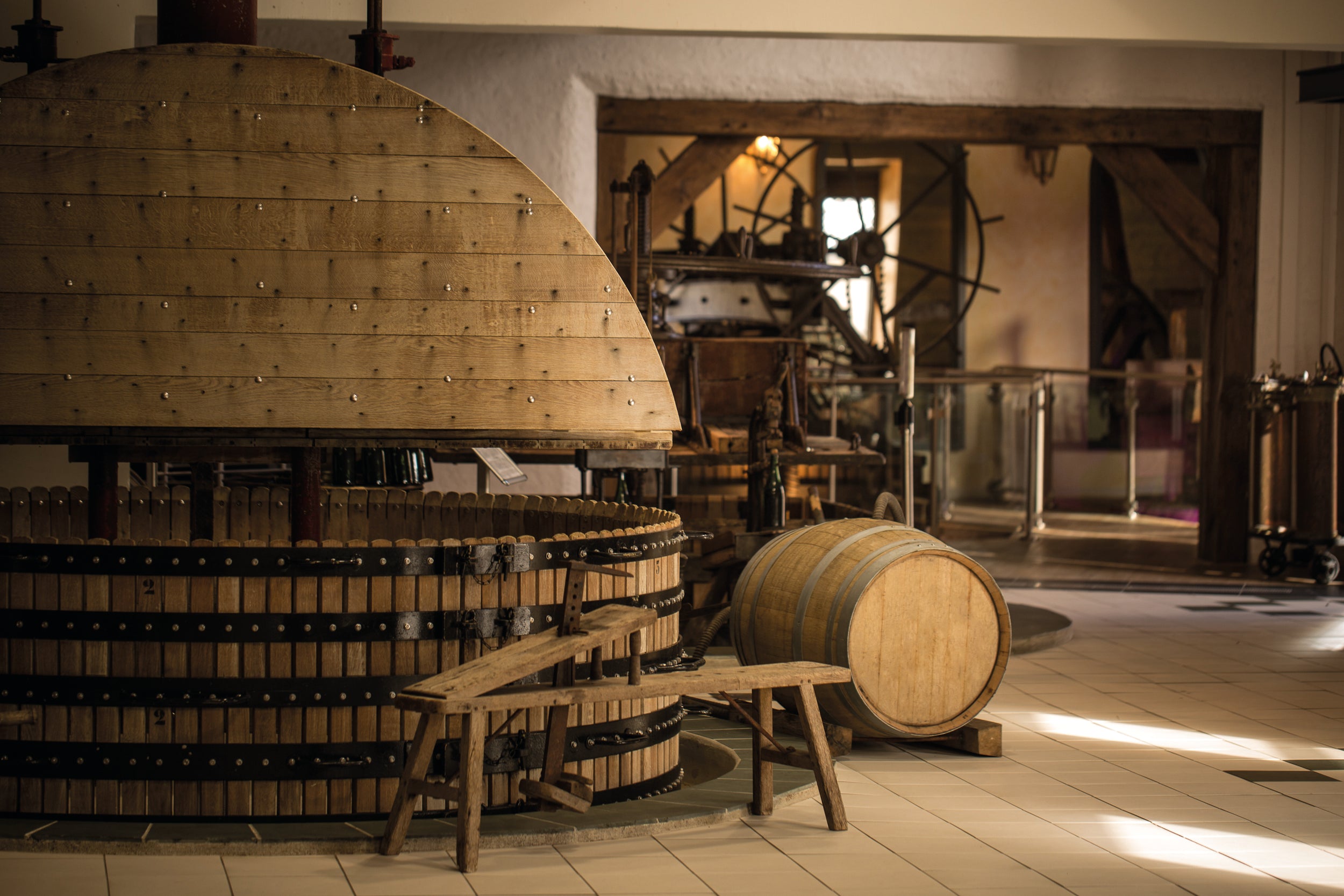 Une visite des anciens pressoirs et une dégustation chez Champagne Dom Caudron