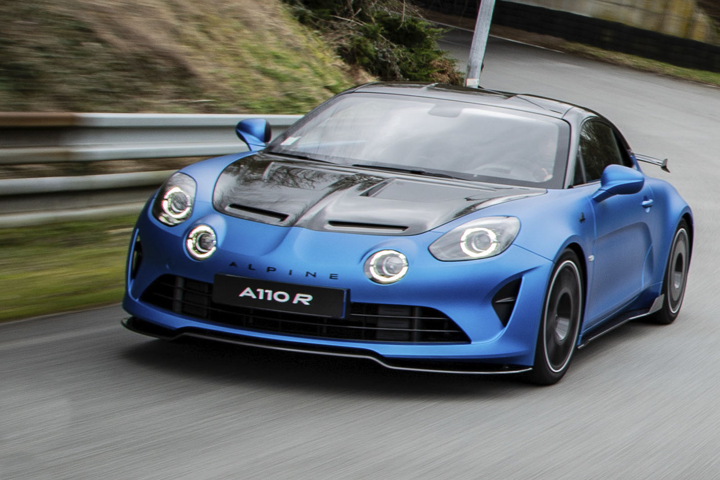 Pilotage d'une Alpine A110 sur circuit privatisé