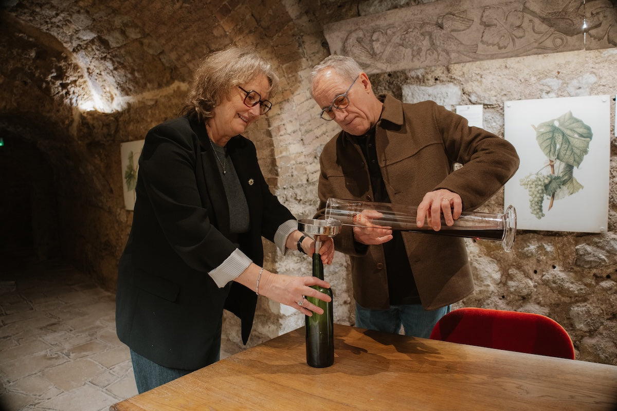 Création d'une cuvée, dégustation et entrée au Musée du Vin et du Négoce chez Mon Petit Vin - Bordeaux