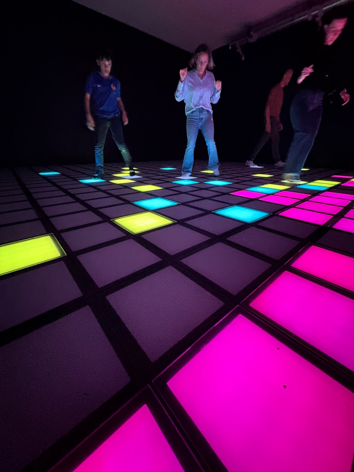 Une partie de Pixel Room chez Active Room