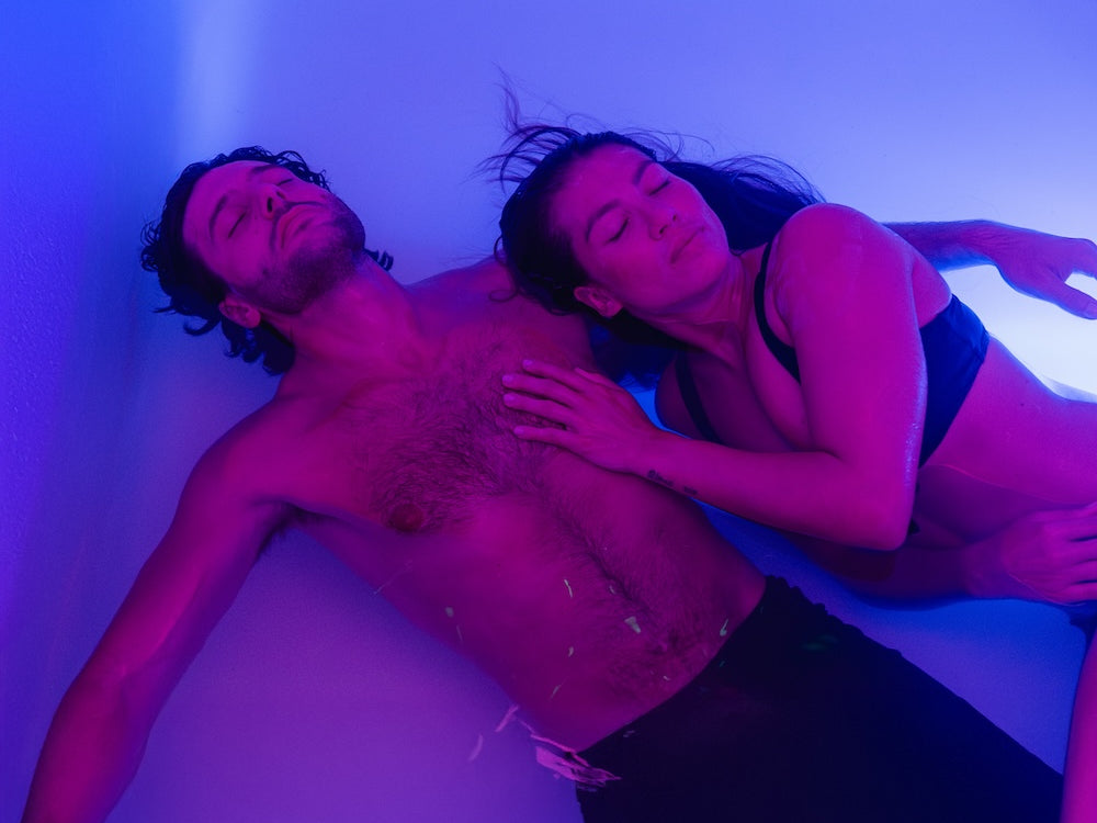 Séance de flottaison en isolation sensorielle Le Lounge chez Bodyfloat