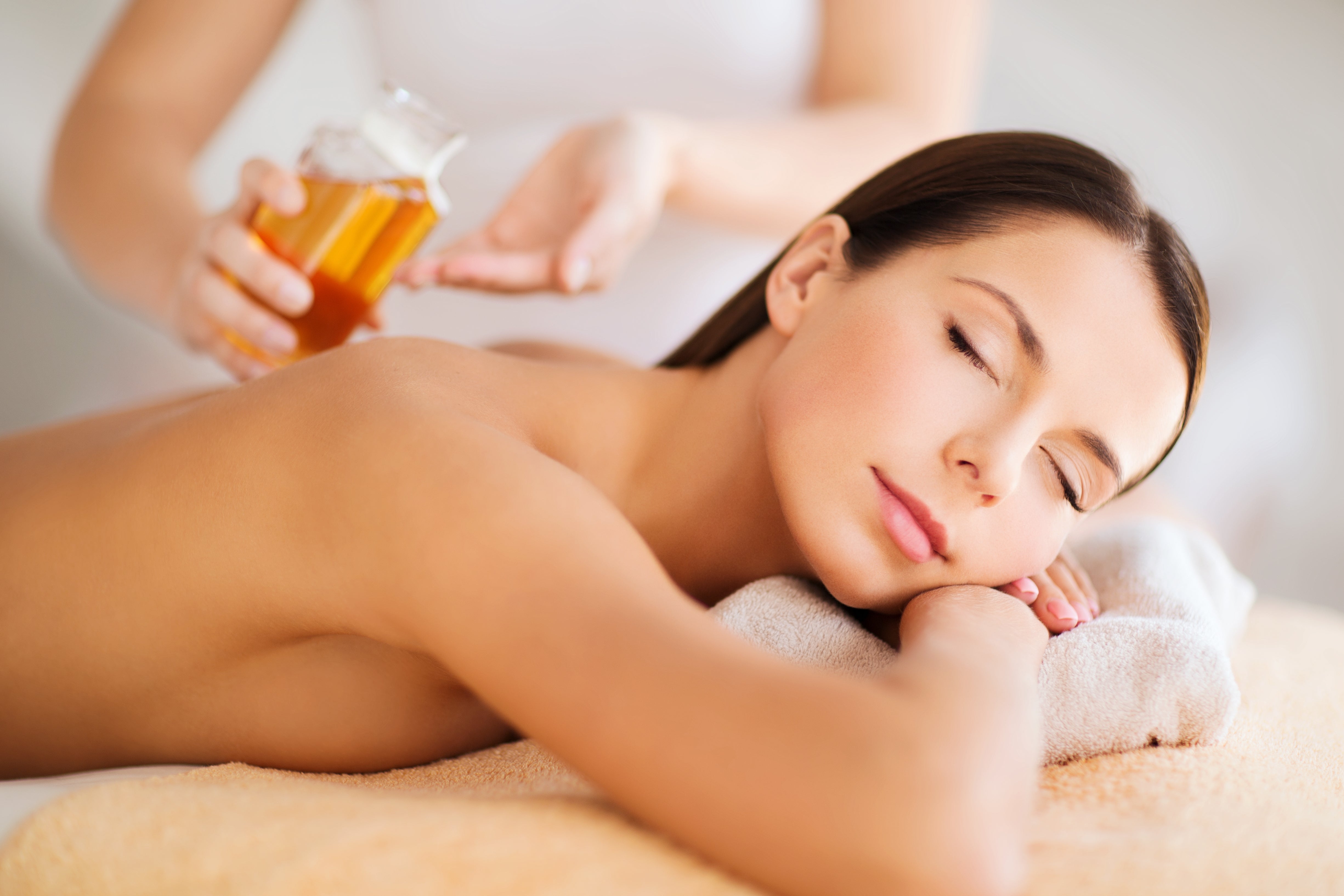 Un modelage relaxant aux huiles essentielles en duo chez Baan Kheo - 1h
