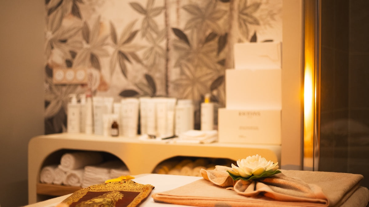 Massage relaxant aux huiles chaudes naturelles chaudes chez Wat&Sens