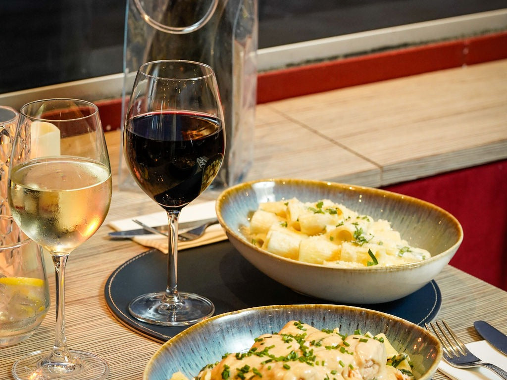 Soirée Trattoria en Seine à bord du Théo